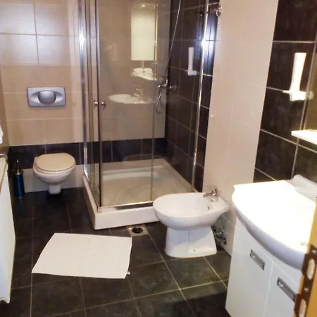 Отель Hotel Lukavac 3*