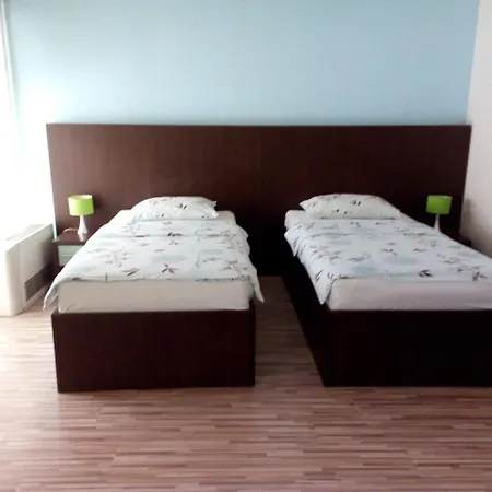 Отель Hotel Lukavac 3*