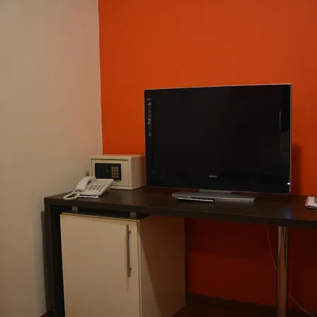 Hotel Lukavac Отель Lukavac (Tuzla)