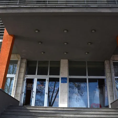 Hotel Lukavac Отель 3*